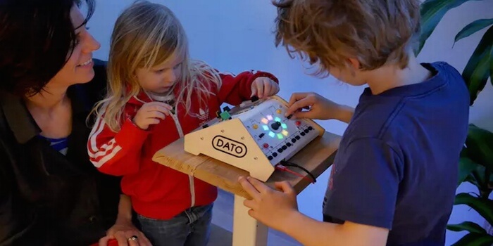 2 Player Synthesizer For All Ages